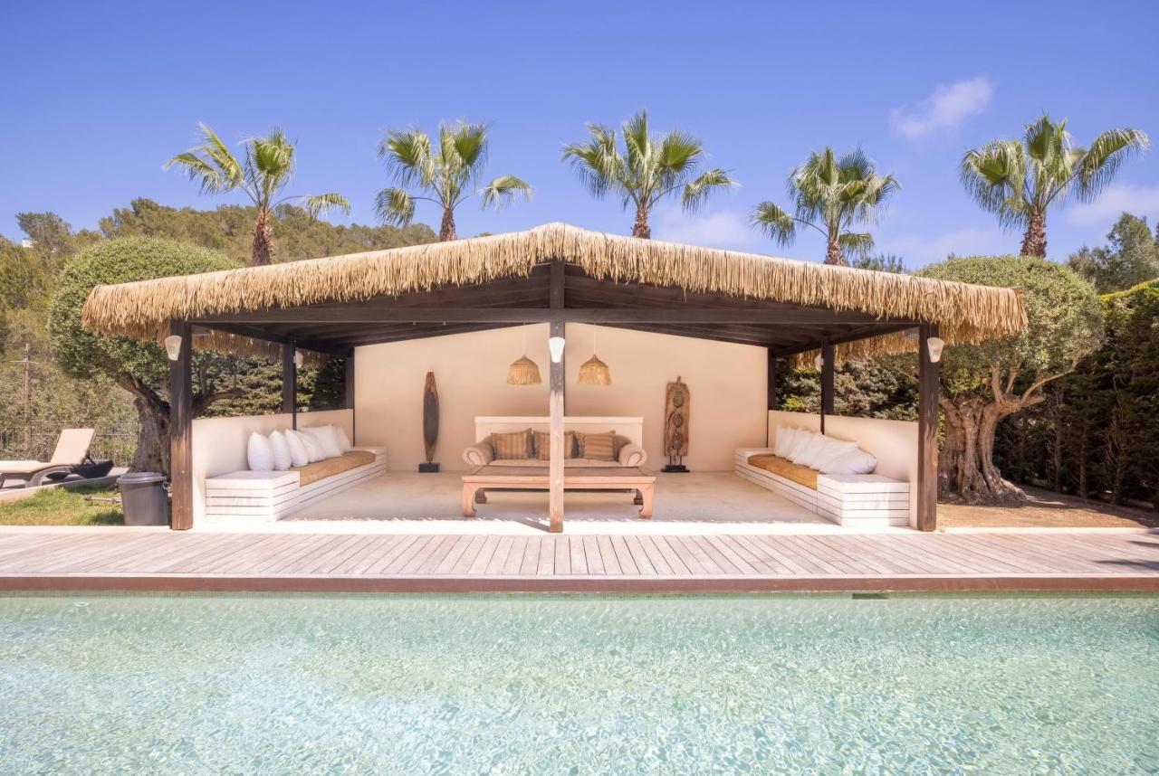 Oasis Villas Complex 칼라 이온가 외부 사진