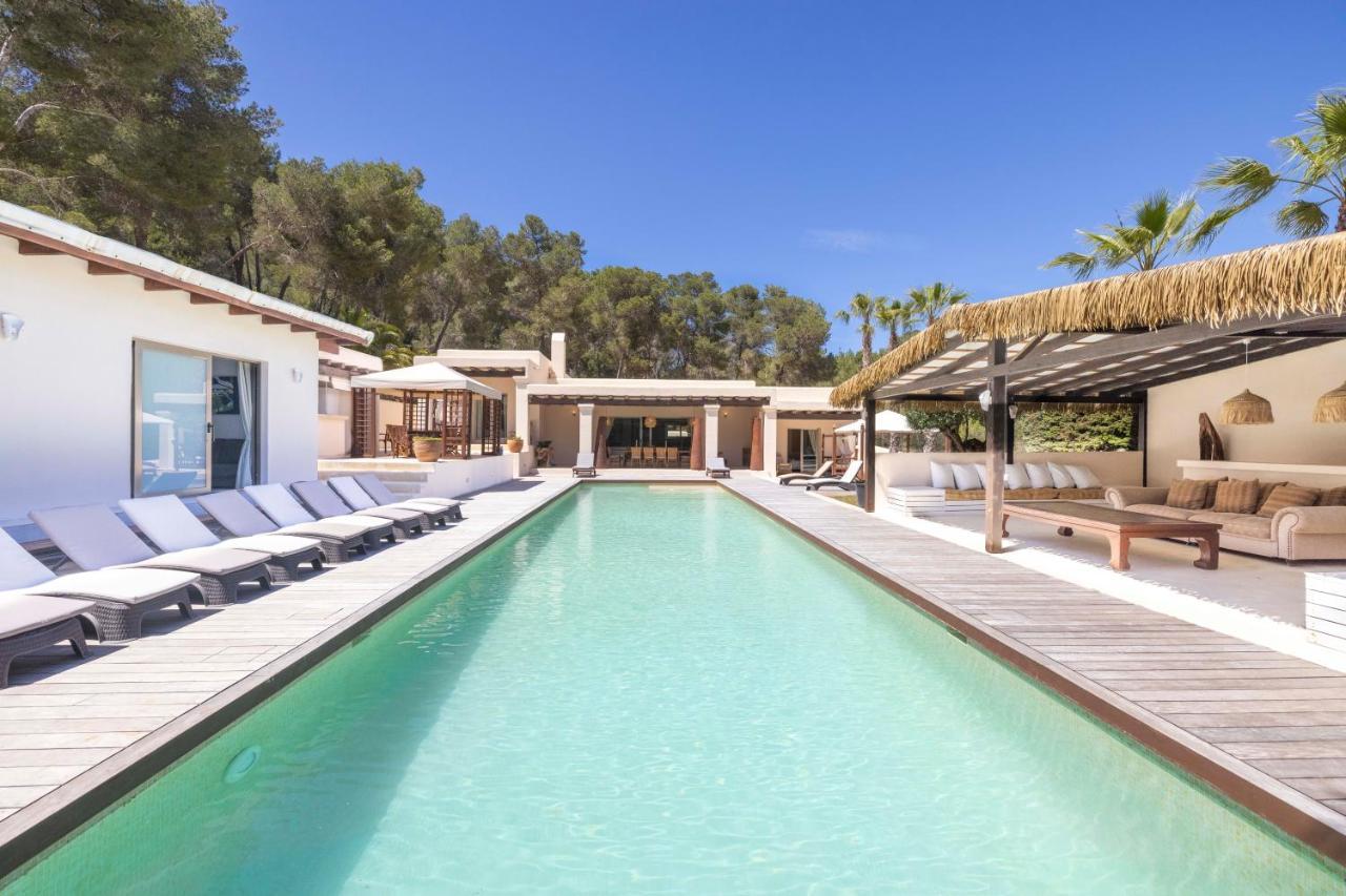 Oasis Villas Complex 칼라 이온가 외부 사진