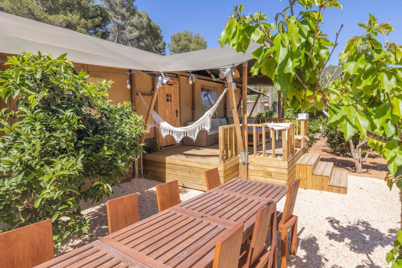 Oasis Villas Complex 칼라 이온가 외부 사진