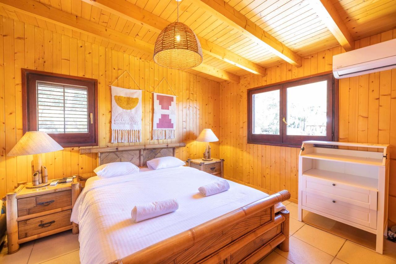 Oasis Villas Complex 칼라 이온가 외부 사진