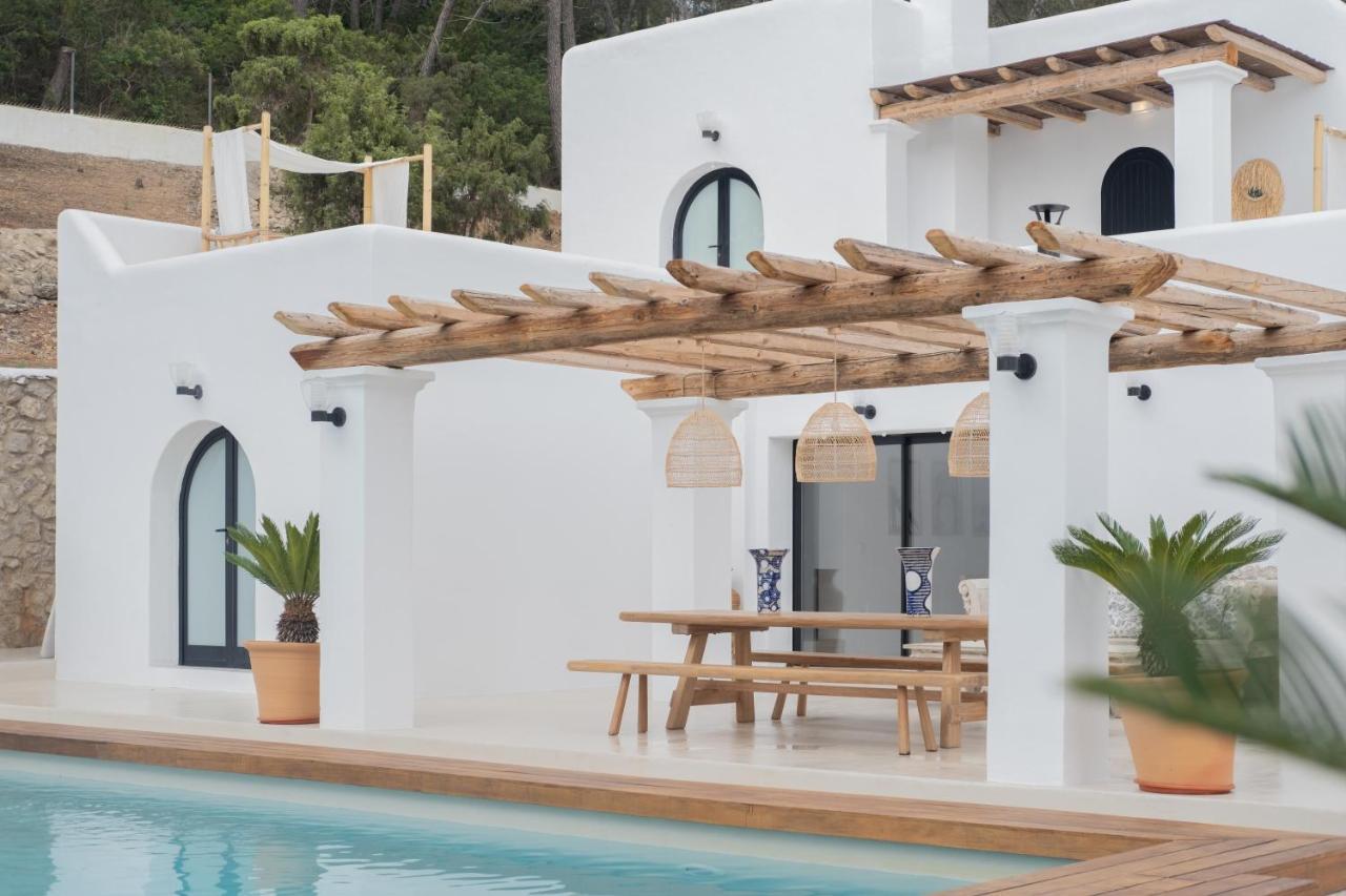 Oasis Villas Complex 칼라 이온가 외부 사진