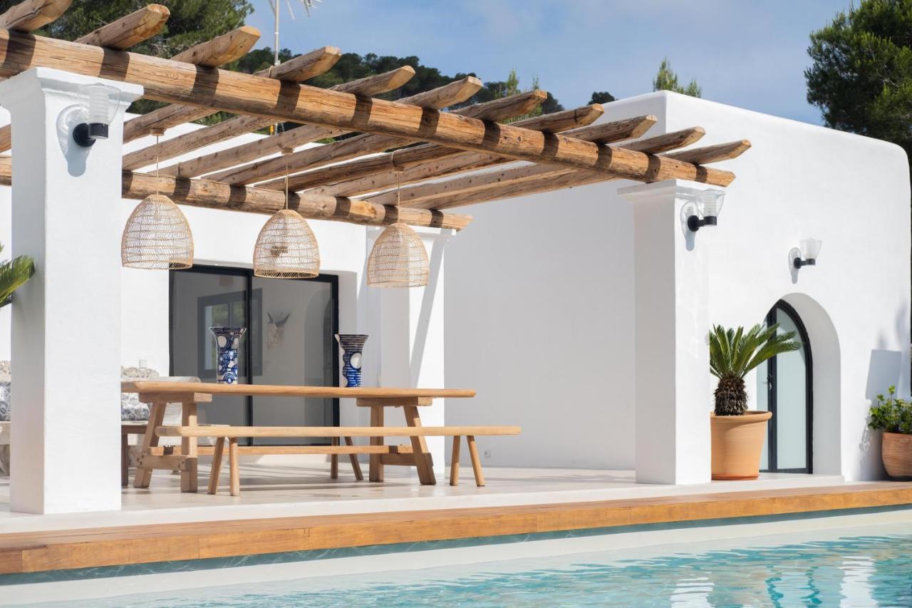 Oasis Villas Complex 칼라 이온가 외부 사진